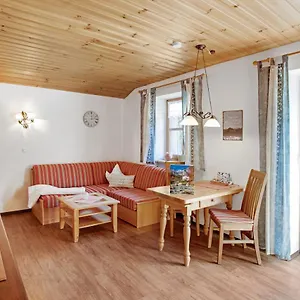 Enzian Apartment